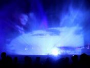 Gösteri Havuzunda Şehitlere Saygı