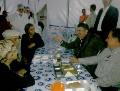 EJDER SARıÇIÇEK - İçişleri Bakanı Şahin, Elmadağ’a Sürpriz Bir Ziyaret Gerçekleştirdi