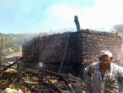 Kale İlçesinde 6 Ev Yanarak Kül Oldu