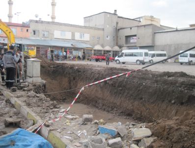 FARUK KÖKSOY - Kars Garajı Yıkıldı