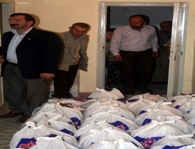 MUSTAFA KUTLU - Kaymakamlıktan Bayram Yardımı