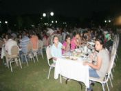 Kız Yetiştirme Yurdu`nda Barınan Kızlara Anlamlı İftar