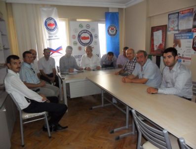 Memur Sen Üyeleri İftar Paralarını Somali’ye Gönderdi