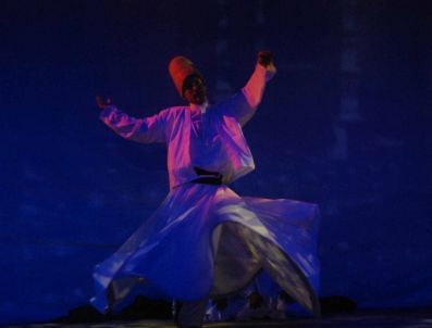 Semazen Gösterileri Gönülleri Mest Etti