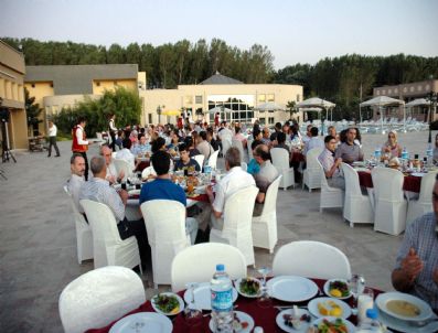 Sgk İl Müdürlüğü Personeli İftarda Buluştu