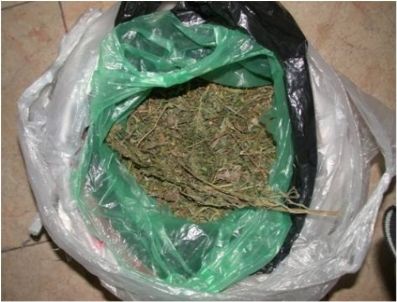 Sokakta Uyuşturucu Satan 10 Kişi Gözaltına Alındı