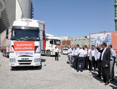 Somali İçin Toplanan 5 Tır Dolusu Yardım Yola Çıktı