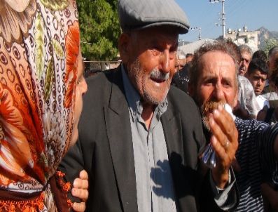 Suriye’de Öldürülen Tır Şoförü Hatay’da Toprağa Verildi