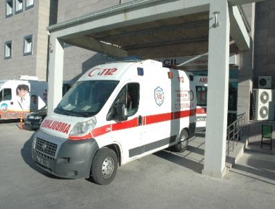 Yol Yüzünden Çıkan Silahlı Kavgada 7 Kişi Yaralandı