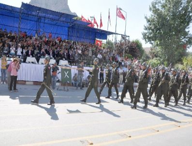 SADIK YAKUT - Afyonkarahisar`ın Düşman İşgalinden Kurtuluşunun 88. Yıldönümü Kutlandı