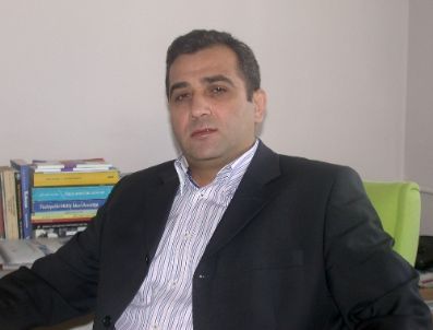 Akpınar: Koşaner, Askerin İlk Fırsatta Siyasete Döneceğini Gözler Önüne Serdi