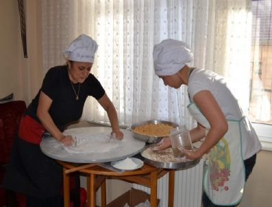 Alaplı`da Ev Baklavasına Yoğun İlgi