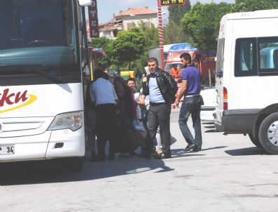 Bayram Tatili Otobüs Terminallerindeki Yoğunluğu Artırdı