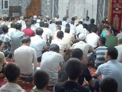 Cizre’de Kadir Gecesi`nde Kürtçe Mevlit Okundu