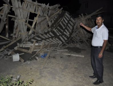 Kayseri`de Baraka Çöktü: 1 Yaralı