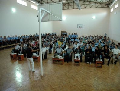 L Tipi Cezaevindeki Mahkumlara Moral Konseri Verildi