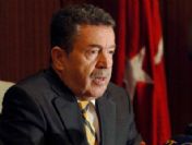 Özcan'dan yurda dönün çağrısı