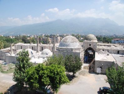 Payas Külliyesinde Restorasyon Çalışmaları Devam Ediyor