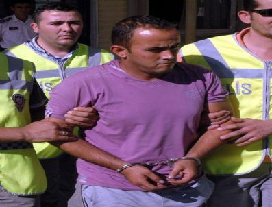 Seri Katil Hijyen Maskesi Kullanmış