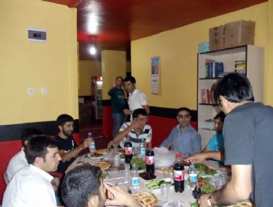 Tavz-der`den İftar Yemeği