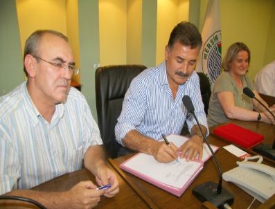 Toroslar`da Memurlar Toplu Sözleşme İmzaladı