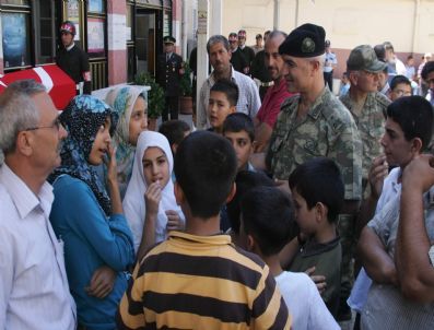 Tuğgeneral`in Çocuk Sevgisi