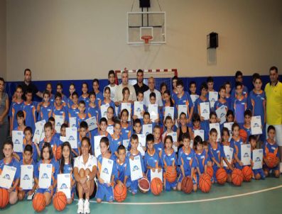 Yaz Spor Okulu`nda Sertifika Heyecanı