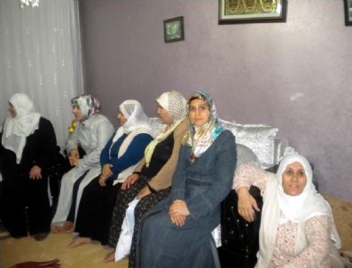 Ak Partili Bayanlardan Ramazan`da Ev Ziyaretleri