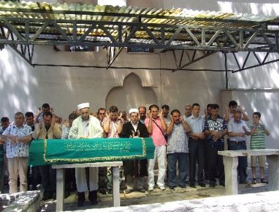 Baba Poyraz, 100 Yaşında Hayatını Kaybetti