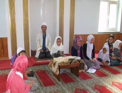 Budamış`ta Kur`an Kursu Sona Erdi