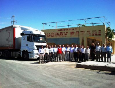 Buğday Pazarındaki Esnaflar Somali`ye 20 Ton Un Gönderdi