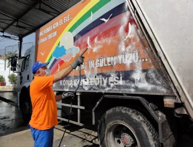 Çöp Kamyonlarına Bayram Temizliği