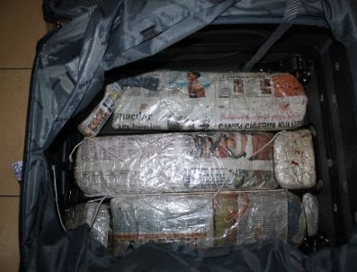 Erzurum–erzincan Karayolunda 6 Kilo Toz Esrar Ele Geçirildi