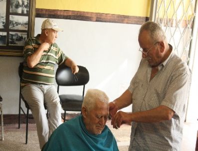 Huzurevi Sakinlerinin Gözleri Yollarda (özel)