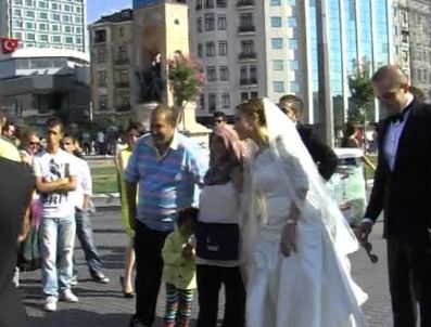 İranlı Gelinle Damat Fotoğraf Çekimi İçin İstanbul’u Seçti (özel)