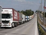 Kapıkule`de 9 Kilometrelik Tır Kuyruğu