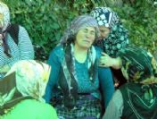 Karaman Şehidine Ağlıyor