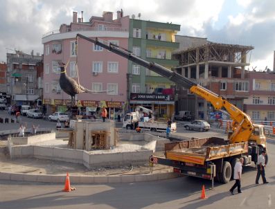 Sülün Heykeli Yerine Dikildi