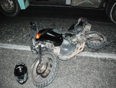 Taktığı Kask Sayesinde Ölümden Döndü