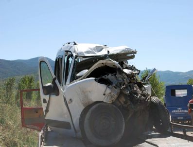 Tosya`da Trafik Kazası: 2 Ölü, 7 Yaralı