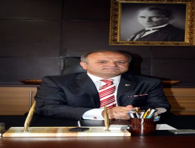 Uşak Valisi Özdemir Çakacak’ın Bayram Mesajı