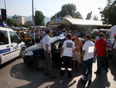 Yüzlerce Kişinin Önünde Pompalı Tüfekle Öldürüldü