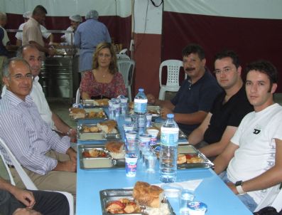 Aksa Doğalgaz Dağıtım A.ş.`den Bandırma`da 1500 Kişiye İftar