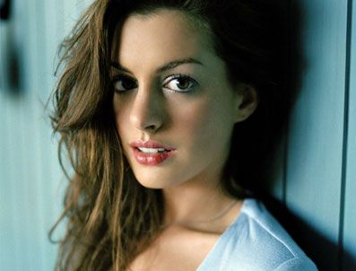 Anne Hathaway aşkta daha nazik