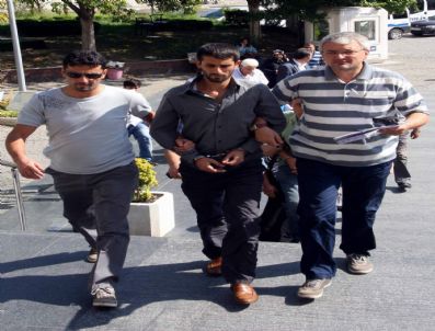 Ateş İstedi Diye Öldürüldü