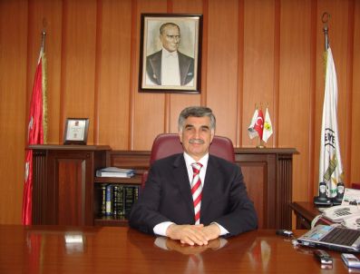 Başkan Büyükaslan`ın Bayram Mesajları