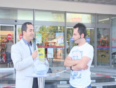 Bayram Hediyelerini As Merkez Outlet’ten Aldılar