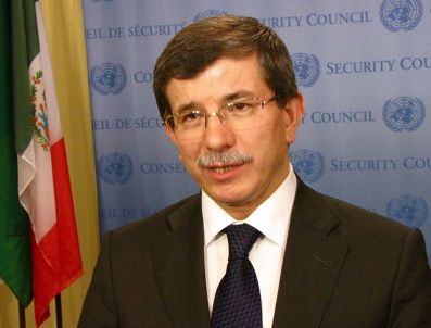 Davutoğlu'ndan 2012 için umut dolu mesajlar