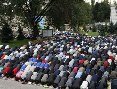 Kazakistan’da Bayram Coşkusu Sokaklara Taştı