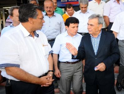 Kocaoğlu: İzmir`in 21 İlçesi ve 164 Köyüne Aynı Gözle Bakıyoruz